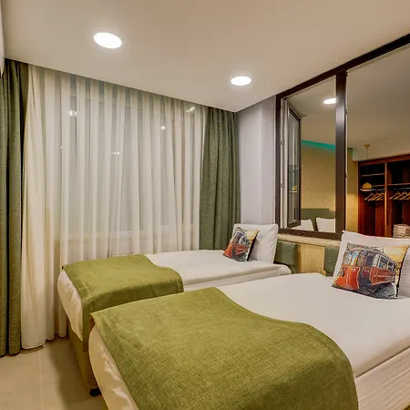 Sometimes Taksim Hotel 3*