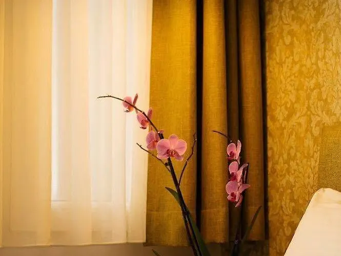 Otel Sometimes Taksim 3*